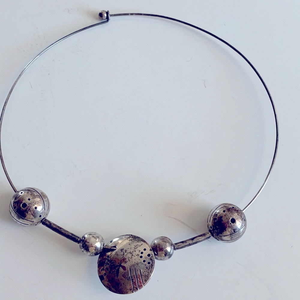 Vintage sterling necklace futuristic design